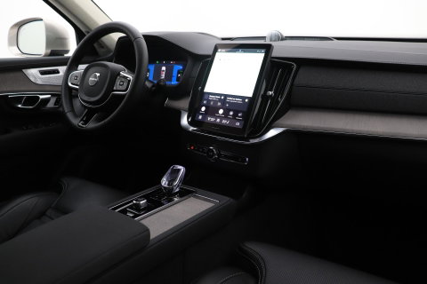 Volvo XC90 T8 Ultra Bright | Luchtvering | Bowers & Wilkins | Trekhaak | Stoelventilatie