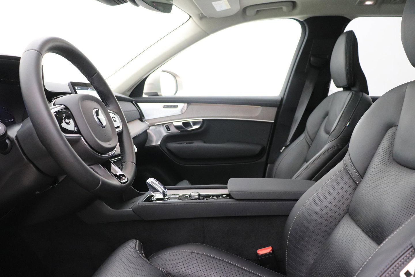 Volvo XC90 T8 Ultra Bright | Luchtvering | Bowers & Wilkins | Trekhaak | Stoelventilatie