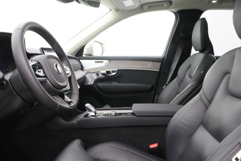 Volvo XC90 T8 Ultra Bright | Luchtvering | Bowers & Wilkins | Trekhaak | Stoelventilatie