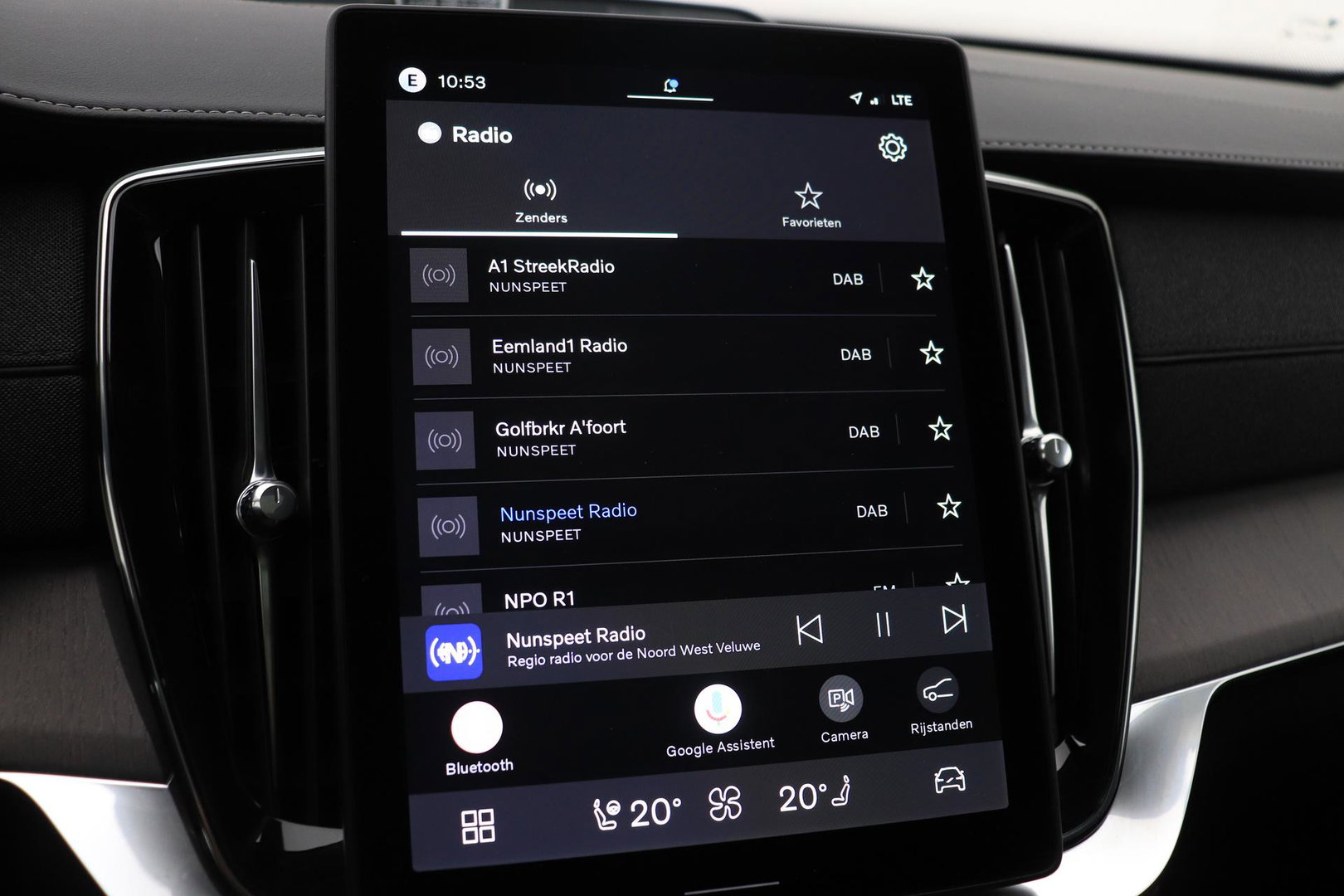 Volvo XC90 T8 Ultra Bright | Luchtvering | Bowers & Wilkins | Trekhaak | Stoelventilatie