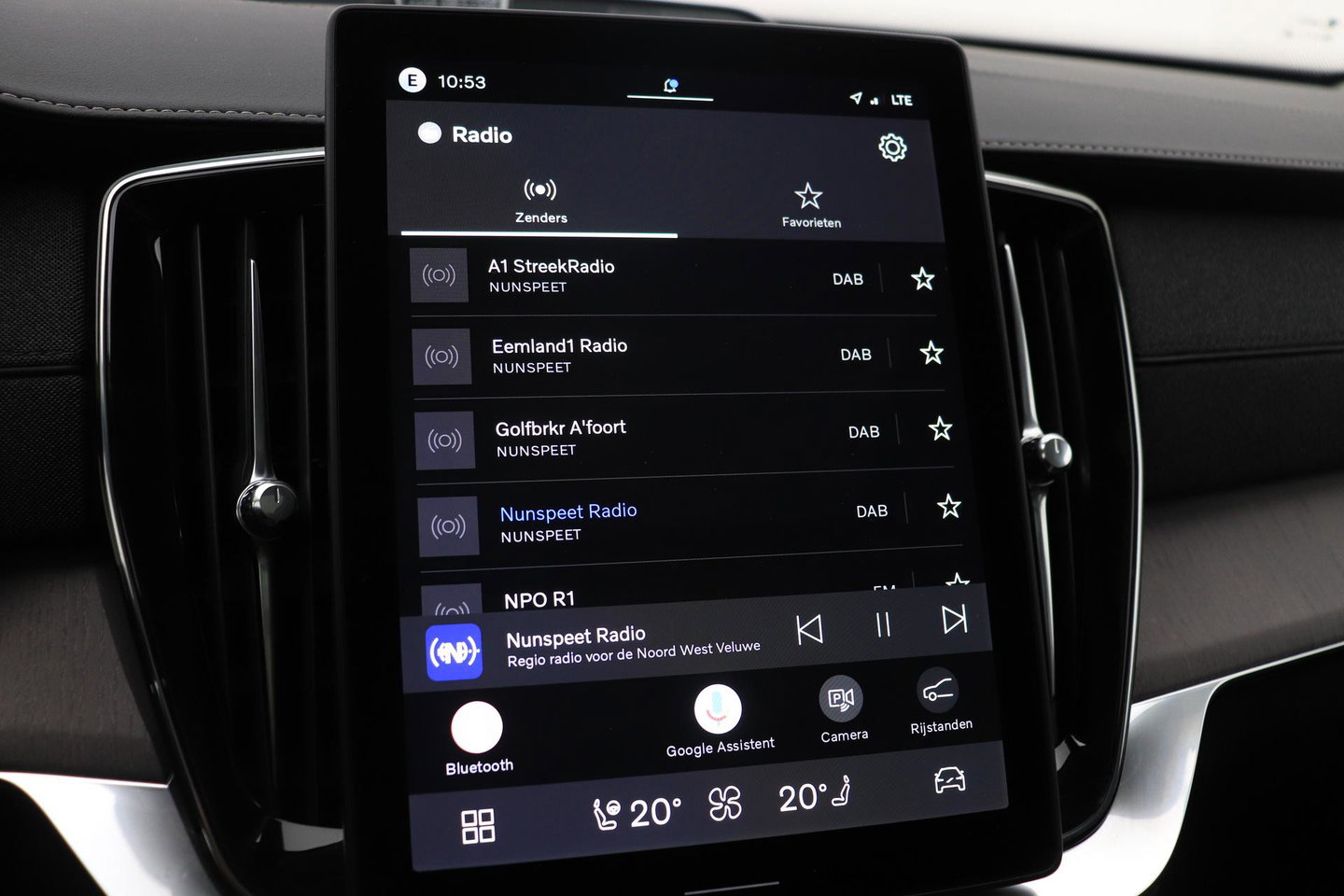 Volvo XC90 T8 Ultra Bright | Luchtvering | Bowers & Wilkins | Trekhaak | Stoelventilatie