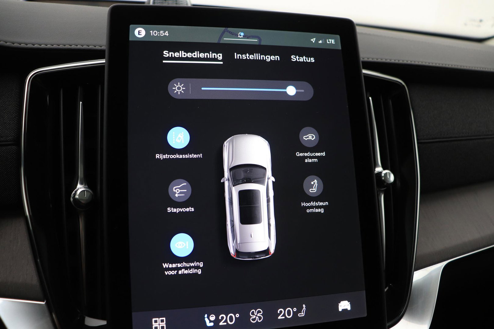 Volvo XC90 T8 Ultra Bright | Luchtvering | Bowers & Wilkins | Trekhaak | Stoelventilatie