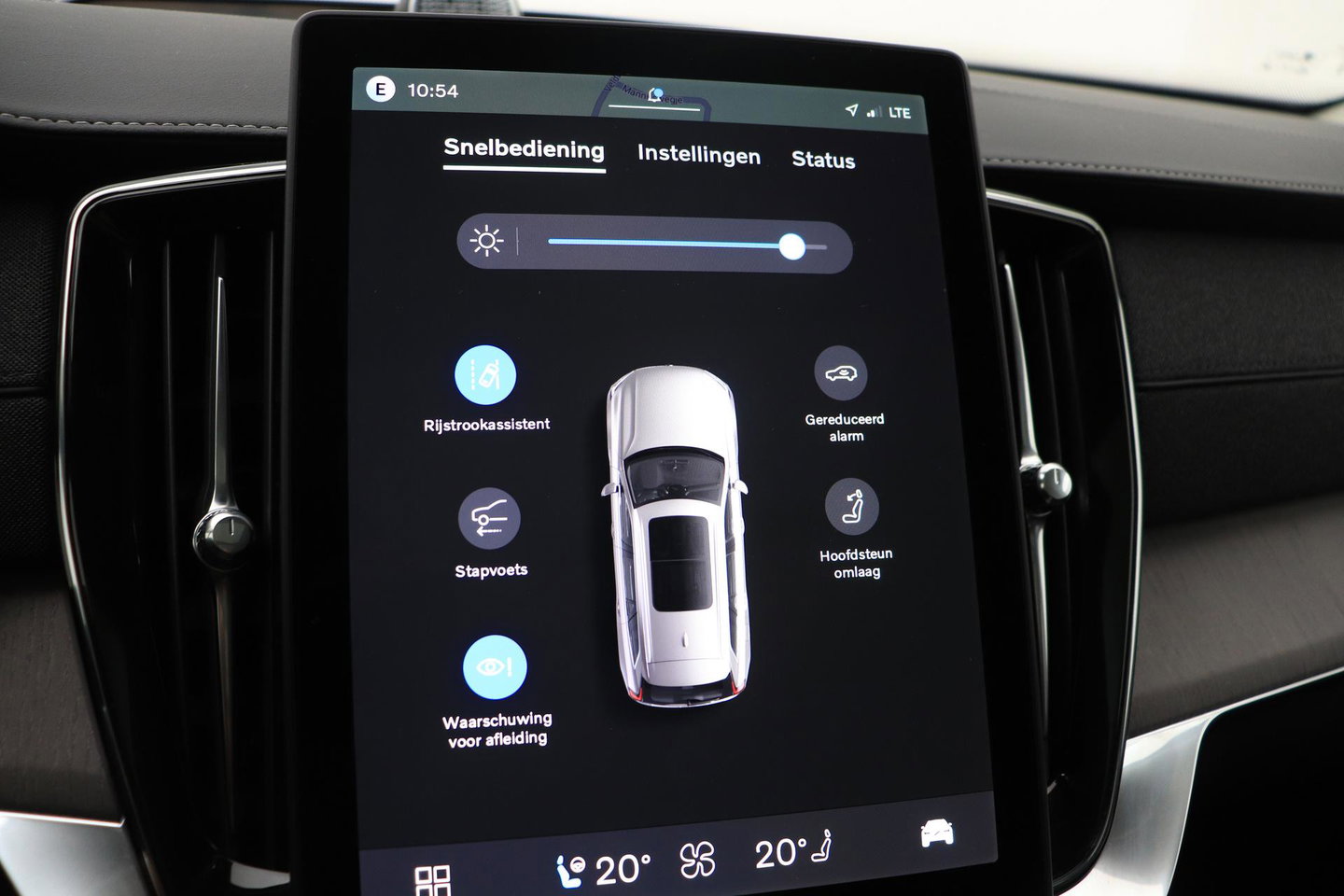 Volvo XC90 T8 Ultra Bright | Luchtvering | Bowers & Wilkins | Trekhaak | Stoelventilatie