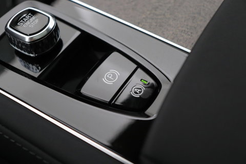 Volvo XC90 T8 Ultra Bright | Luchtvering | Bowers & Wilkins | Trekhaak | Stoelventilatie