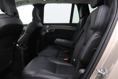Volvo XC90 T8 Ultra Bright | Luchtvering | Bowers & Wilkins | Trekhaak | Stoelventilatie