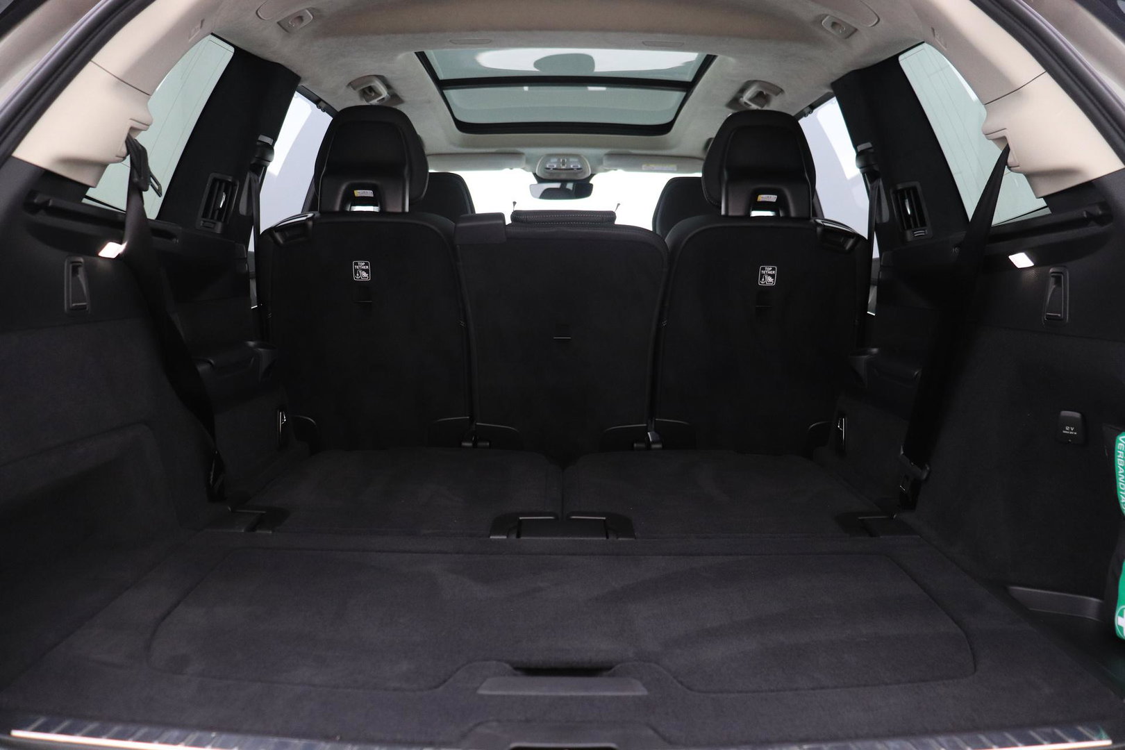 Volvo XC90 T8 Ultra Bright | Luchtvering | Bowers & Wilkins | Trekhaak | Stoelventilatie