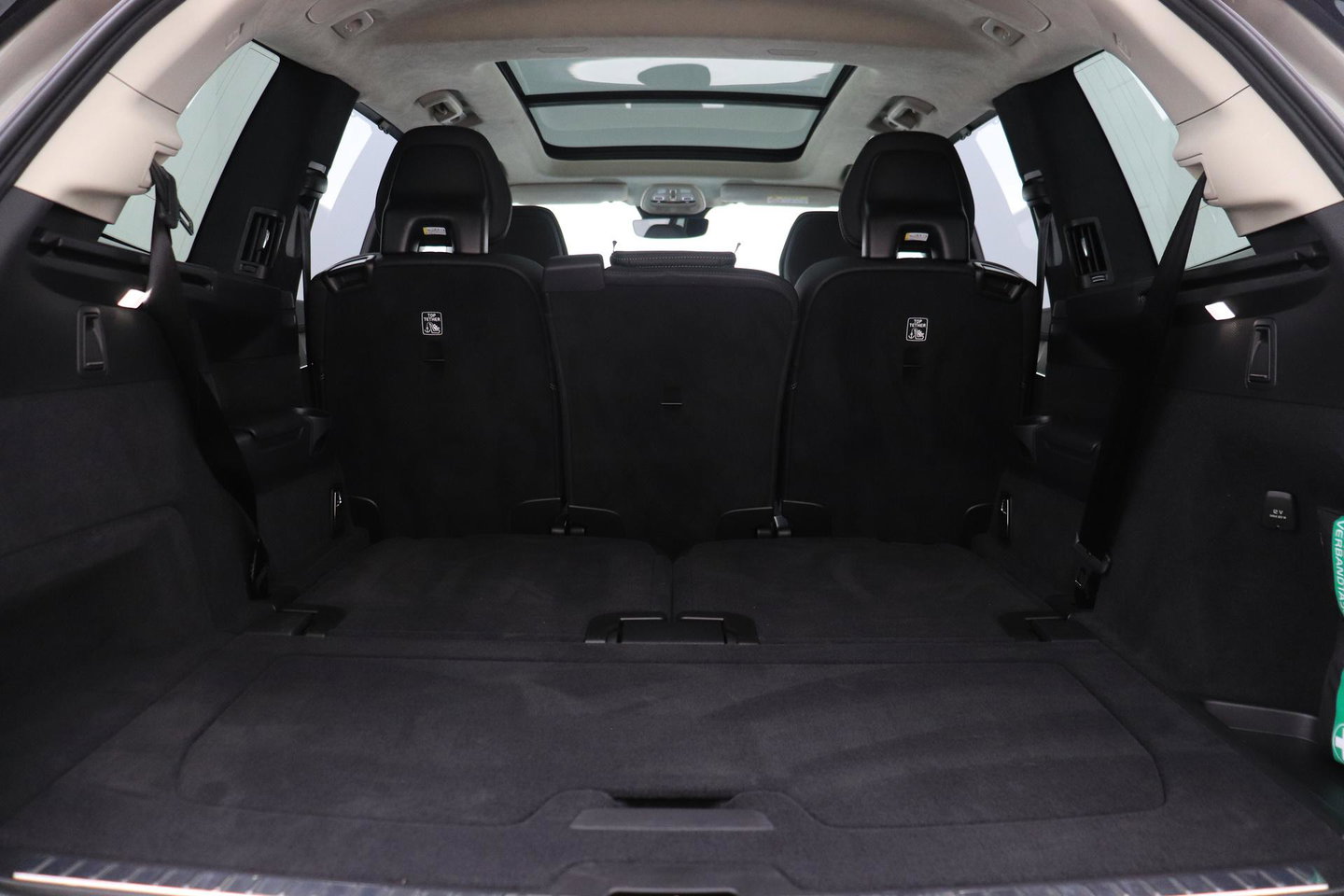 Volvo XC90 T8 Ultra Bright | Luchtvering | Bowers & Wilkins | Trekhaak | Stoelventilatie