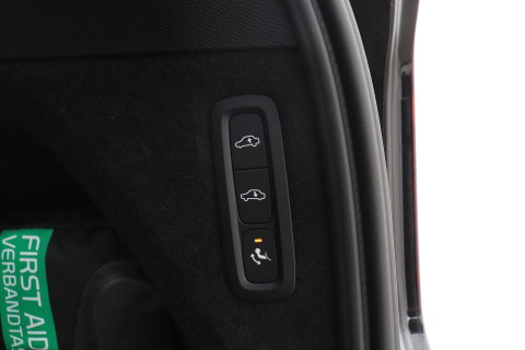 Volvo XC90 T8 Ultra Bright | Luchtvering | Bowers & Wilkins | Trekhaak | Stoelventilatie