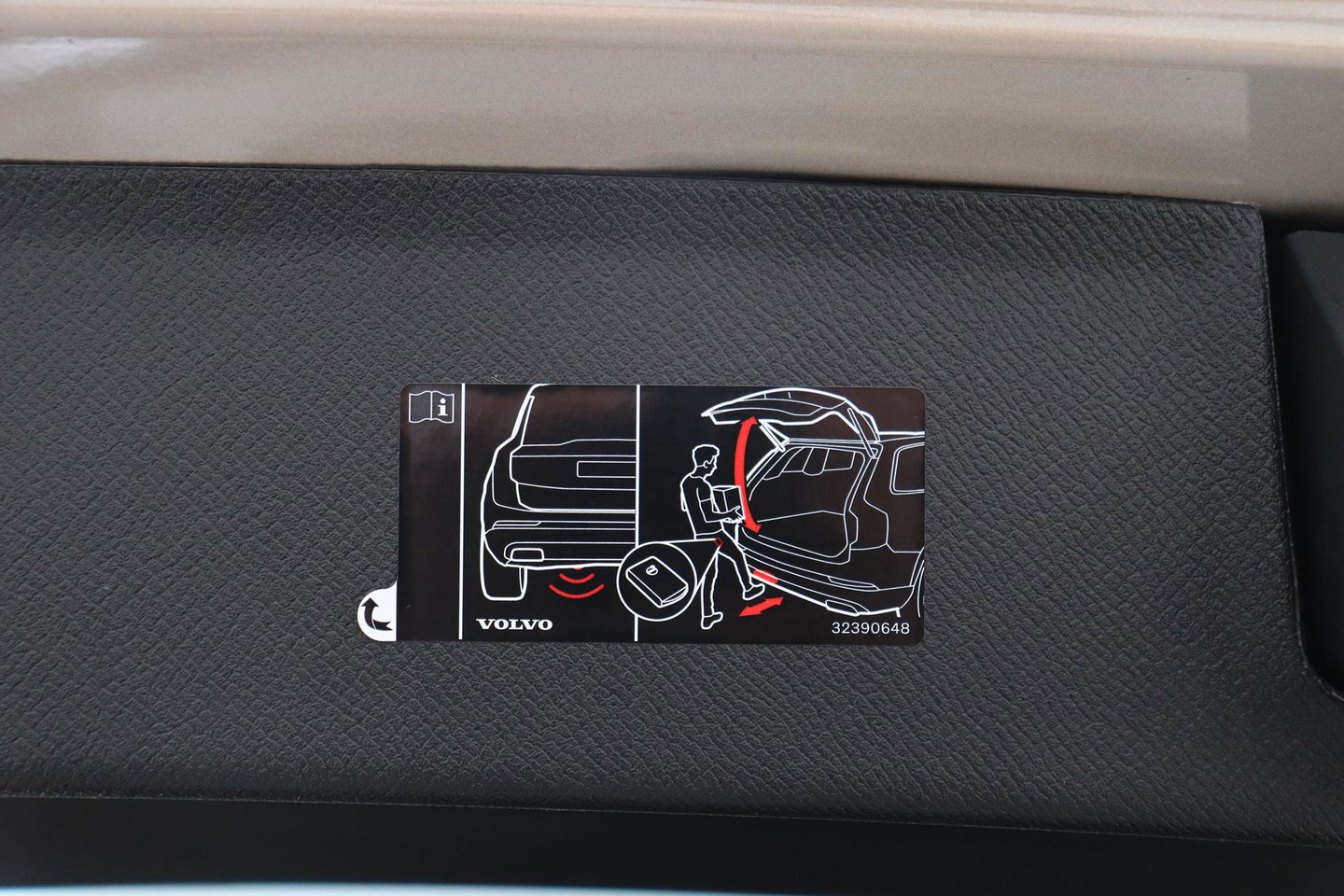 Volvo XC90 T8 Ultra Bright | Luchtvering | Bowers & Wilkins | Trekhaak | Stoelventilatie