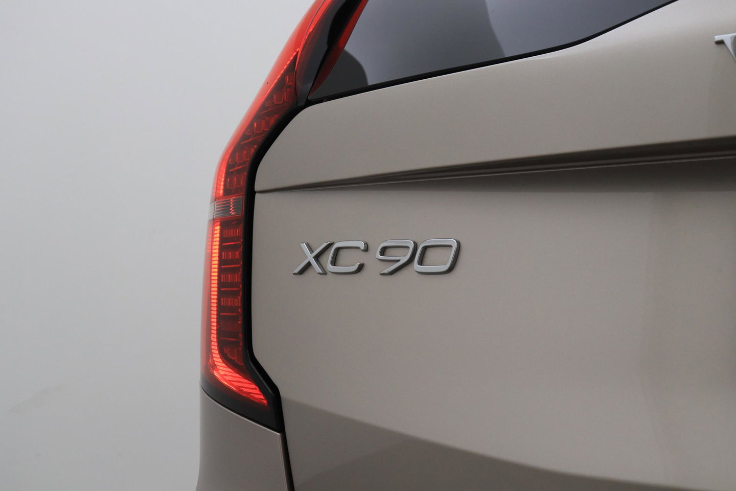 Volvo XC90 T8 Ultra Bright | Luchtvering | Bowers & Wilkins | Trekhaak | Stoelventilatie