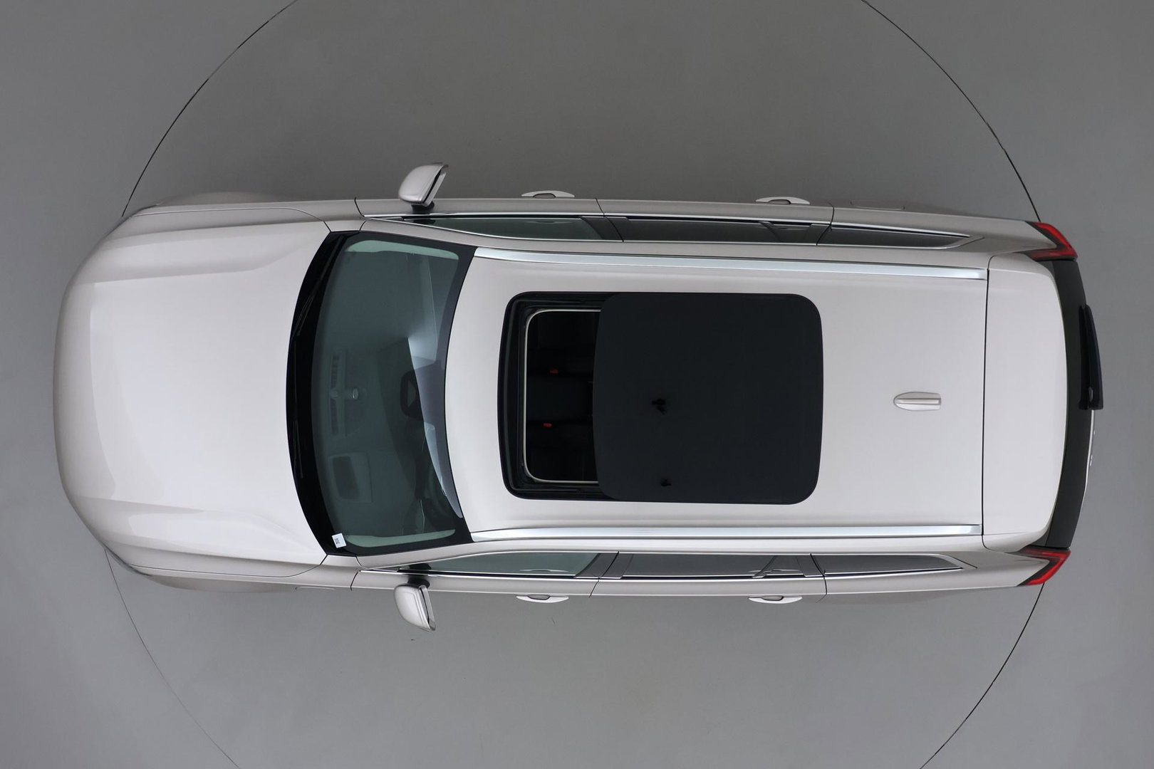 Volvo XC90 T8 Ultra Bright | Luchtvering | Bowers & Wilkins | Trekhaak | Stoelventilatie