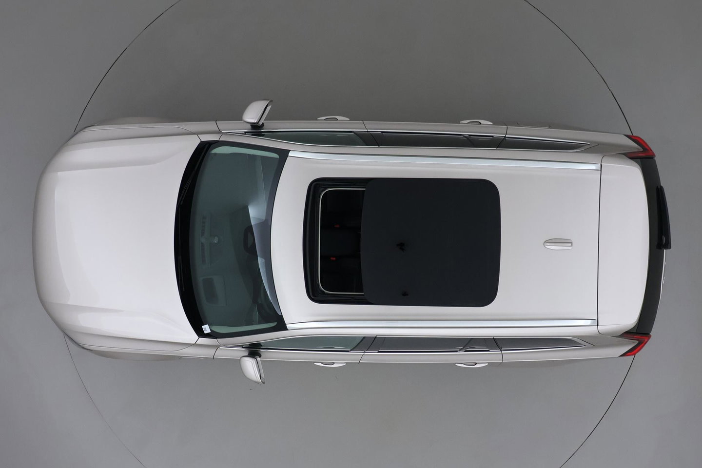 Volvo XC90 T8 Ultra Bright | Luchtvering | Bowers & Wilkins | Trekhaak | Stoelventilatie