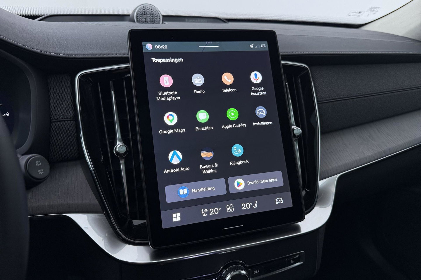 Volvo XC90 T8 Ultra Dark | Bowers&Wilkins | Stoelventilatie | Trekhaak | Panoramadak | 360° Camera | Massage | Head-Up | ACC