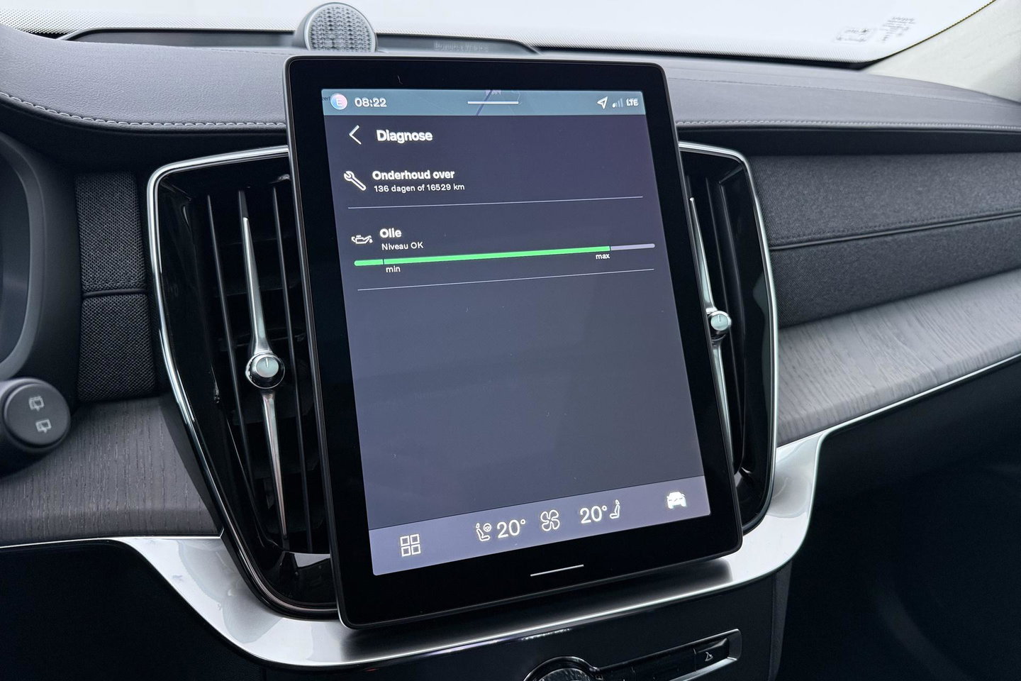 Volvo XC90 T8 Ultra Dark | Bowers&Wilkins | Stoelventilatie | Trekhaak | Panoramadak | 360° Camera | Massage | Head-Up | ACC