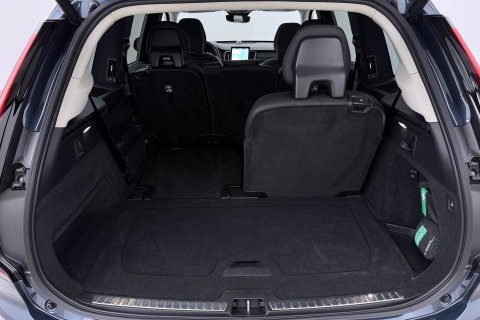 Volvo XC90 T8 Ultra Dark | Bowers&Wilkins | Stoelventilatie | Trekhaak | Panoramadak | 360° Camera | Massage | Head-Up | ACC