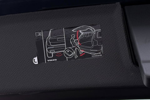 Volvo XC90 T8 Ultra Dark | Bowers&Wilkins | Stoelventilatie | Trekhaak | Panoramadak | 360° Camera | Massage | Head-Up | ACC
