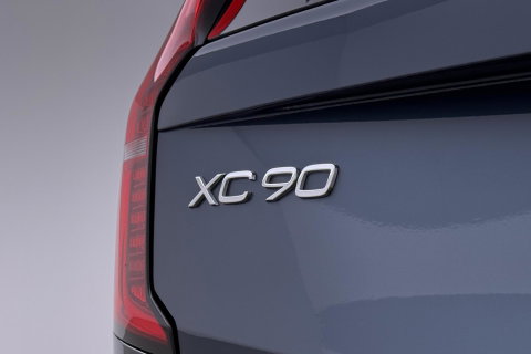 Volvo XC90 T8 Ultra Dark | Bowers&Wilkins | Stoelventilatie | Trekhaak | Panoramadak | 360° Camera | Massage | Head-Up | ACC