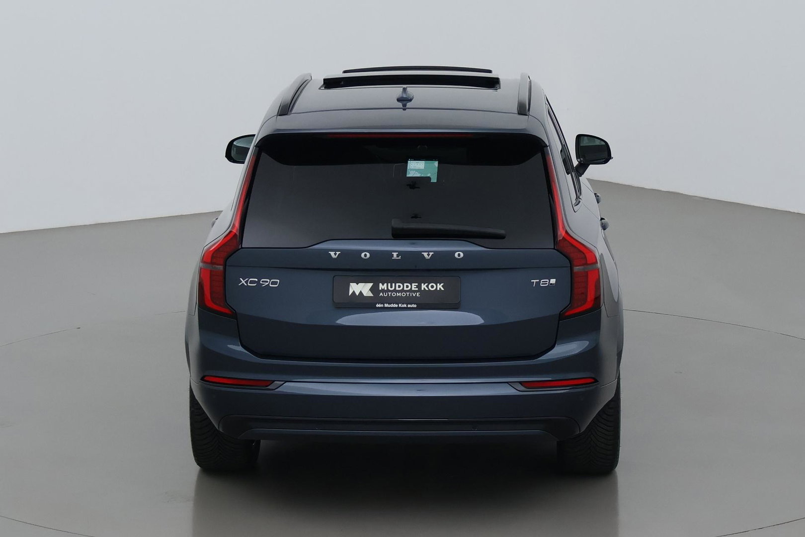 Volvo XC90 T8 Ultra Dark | Bowers&Wilkins | Stoelventilatie | Trekhaak | Panoramadak | 360° Camera | Massage | Head-Up | ACC