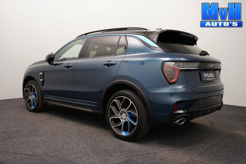 Lynk & Co 01 1.5 PHEV|ZWARTE.HEMEL|360ºCAM|PANO|262PK