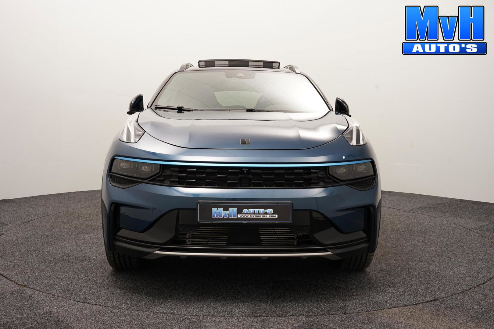 Lynk & Co 01 1.5 PHEV|ZWARTE.HEMEL|360ºCAM|PANO|262PK