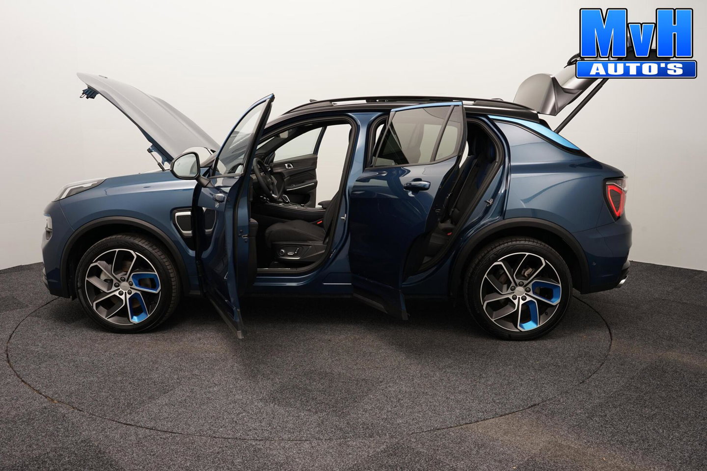 Lynk & Co 01 1.5 PHEV|ZWARTE.HEMEL|360ºCAM|PANO|262PK