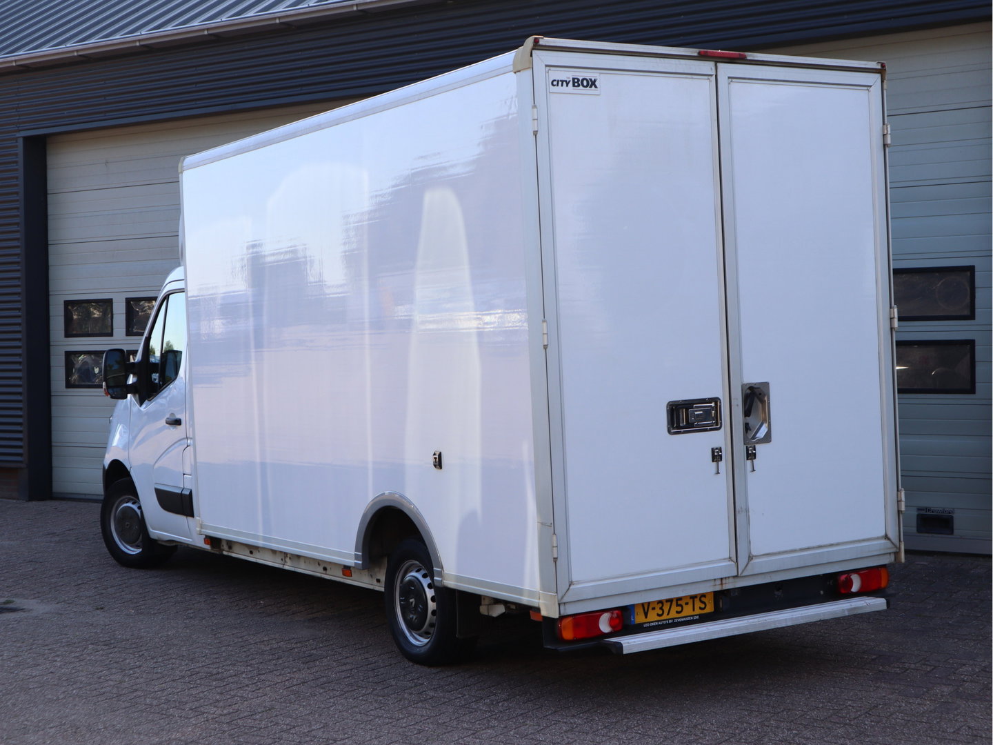 Renault Master T35 2.3 dCi 131pk Euro 6 Lowliner + Zijdeur - 433 cm WB - Airco - Camera - Cruise
