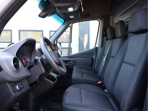 Mercedes-Benz Sprinter 317 CDI Automaat L3H2 Pro - Nieuw Model - LED - Mbux - Camera - Cruise