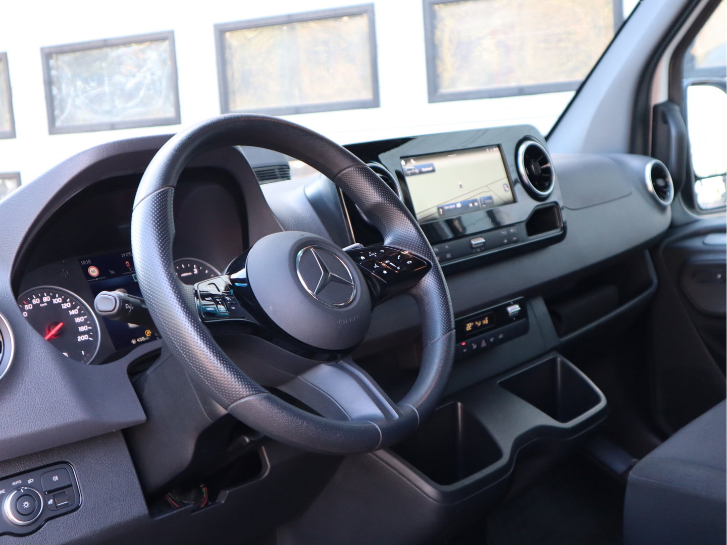Mercedes-Benz Sprinter 317 CDI Automaat L3H2 Pro - Nieuw Model - LED - Mbux - Camera - Cruise