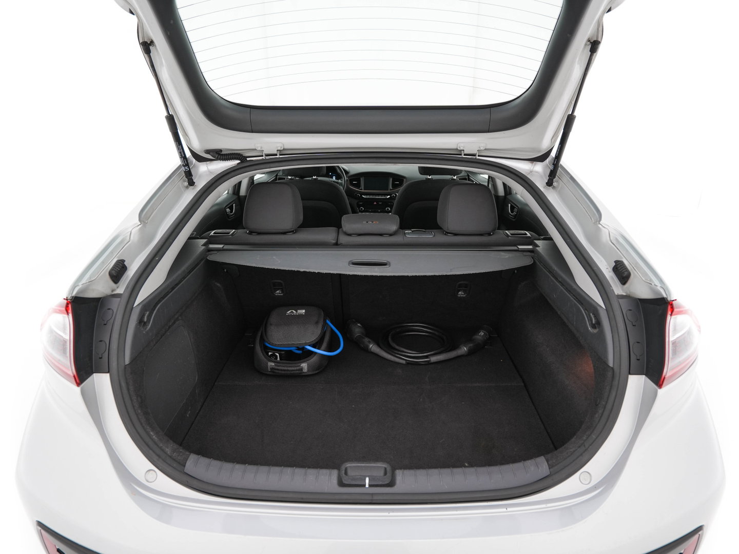 Hyundai IONIQ Comfort EV {SoH-94%} (INCL-BTW) Aut. *ADAPTIVE-CRUISE | DIGI-COCKPIT | SHIFTPADDLES | LANE-ASSIST | CCS-FASTLOADER | CRUISE | CAMERA | KEYLESS | DAB+ | NAVI-FULLMAP | ECC | PDC | 16"*