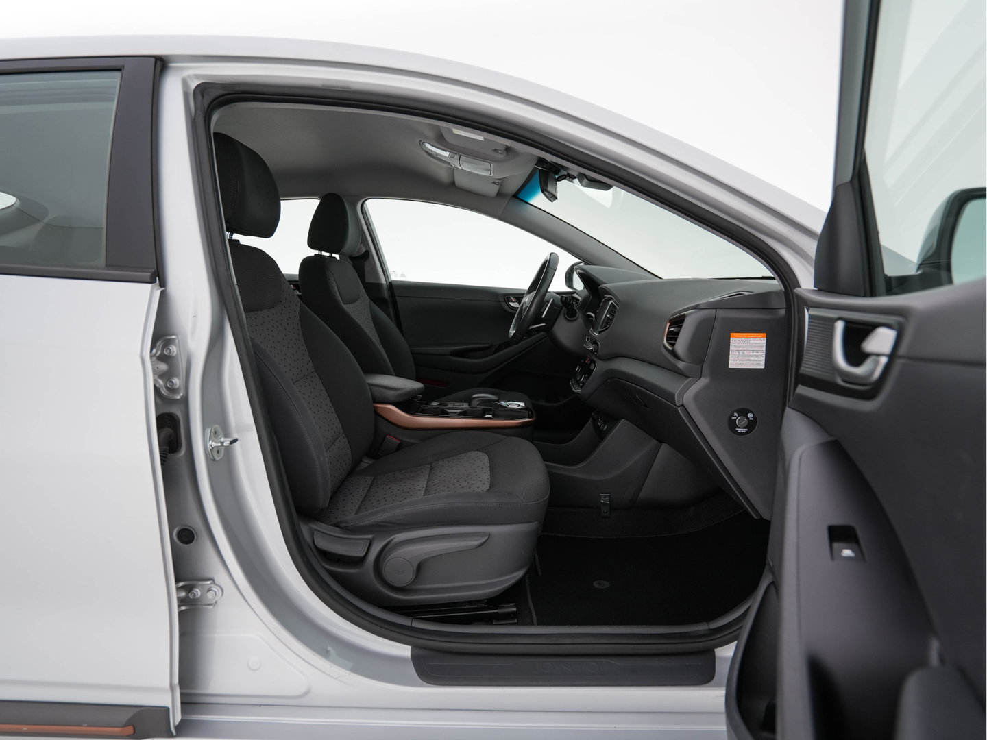 Hyundai IONIQ Comfort EV {SoH-94%} (INCL-BTW) Aut. *ADAPTIVE-CRUISE | DIGI-COCKPIT | SHIFTPADDLES | LANE-ASSIST | CCS-FASTLOADER | CRUISE | CAMERA | KEYLESS | DAB+ | NAVI-FULLMAP | ECC | PDC | 16"*