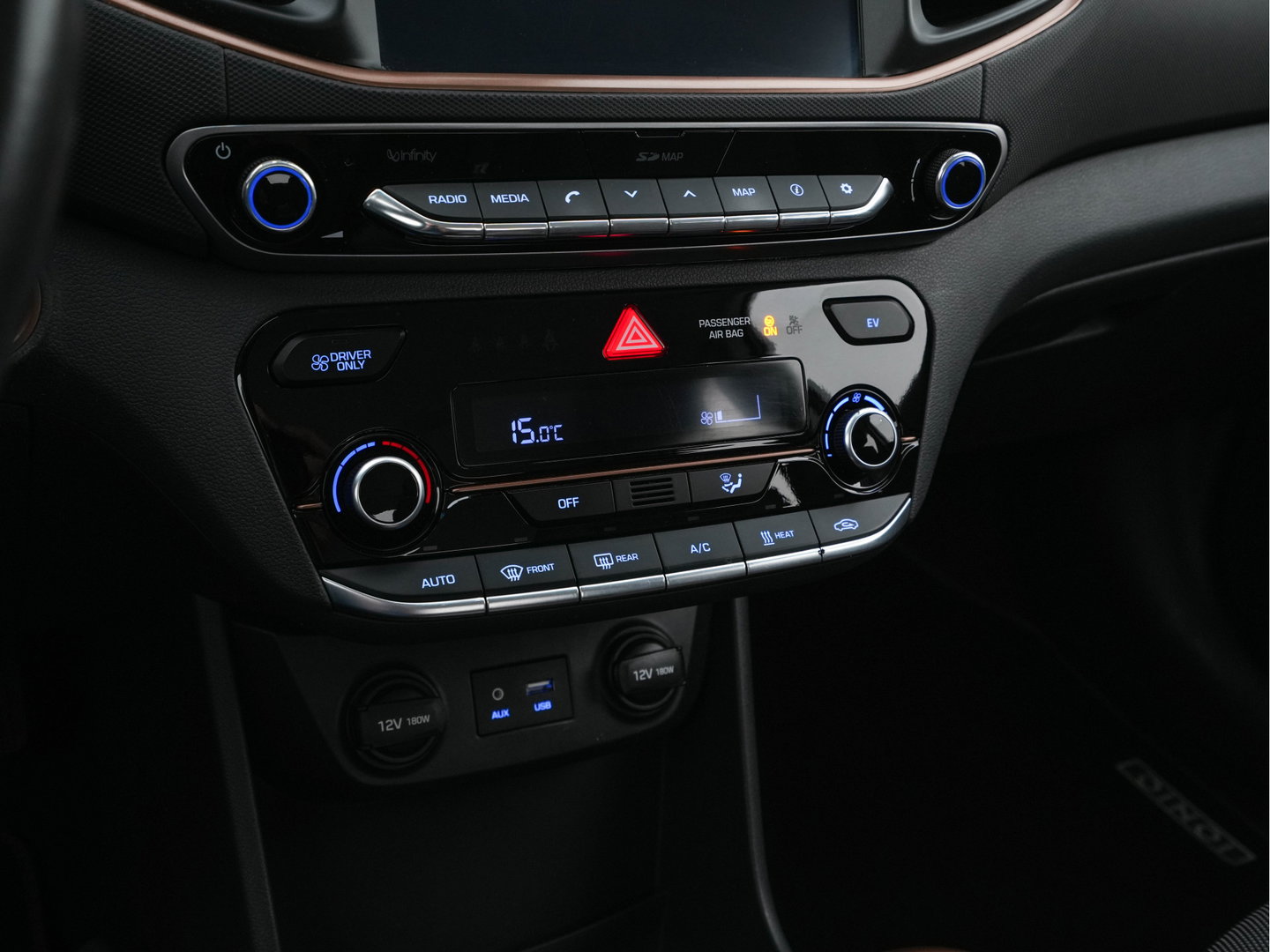 Hyundai IONIQ Comfort EV {SoH-94%} (INCL-BTW) Aut. *ADAPTIVE-CRUISE | DIGI-COCKPIT | SHIFTPADDLES | LANE-ASSIST | CCS-FASTLOADER | CRUISE | CAMERA | KEYLESS | DAB+ | NAVI-FULLMAP | ECC | PDC | 16"*