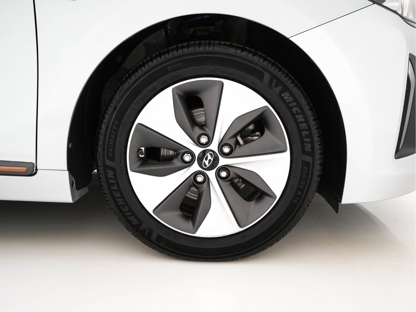 Hyundai IONIQ Comfort EV {SoH-94%} (INCL-BTW) Aut. *ADAPTIVE-CRUISE | DIGI-COCKPIT | SHIFTPADDLES | LANE-ASSIST | CCS-FASTLOADER | CRUISE | CAMERA | KEYLESS | DAB+ | NAVI-FULLMAP | ECC | PDC | 16"*