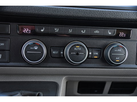 MAN TGE 3.180 35 2.0 L3H3 Black Edition Adaptieve Cruise, Camera, Carplay, LED, Stoelverwarming, Massage stoel, Trekhaak, 177pk, Automaat, Uniek!