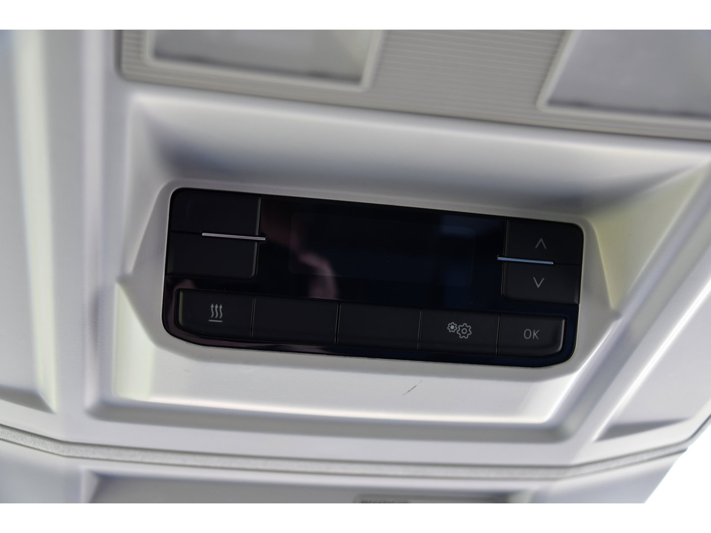 MAN TGE 3.180 35 2.0 L3H3 Black Edition Adaptieve Cruise, Camera, Carplay, LED, Stoelverwarming, Massage stoel, Trekhaak, 177pk, Automaat, Uniek!