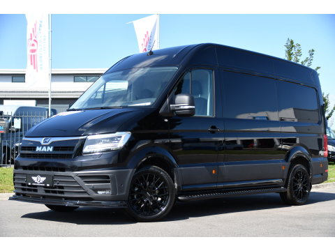 MAN TGE 3.180 35 2.0 L3H3 Black Edition Adaptieve Cruise, Camera, Carplay, LED, Stoelverwarming, Massage stoel, Trekhaak, 177pk, Automaat, Uniek!