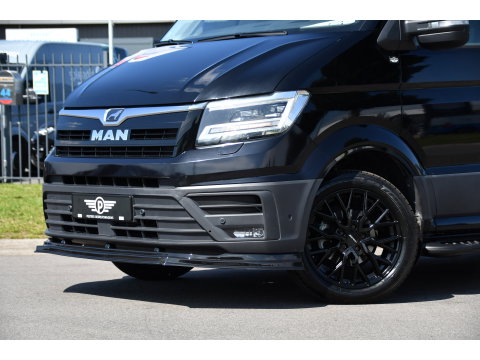 MAN TGE 3.180 35 2.0 L3H3 Black Edition Adaptieve Cruise, Camera, Carplay, LED, Stoelverwarming, Massage stoel, Trekhaak, 177pk, Automaat, Uniek!