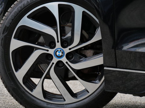 BMW i3 42kWh/ WARMTEPOMP/ CAMERA/ PDC V+A/ DAB/ STOELVERWARMING