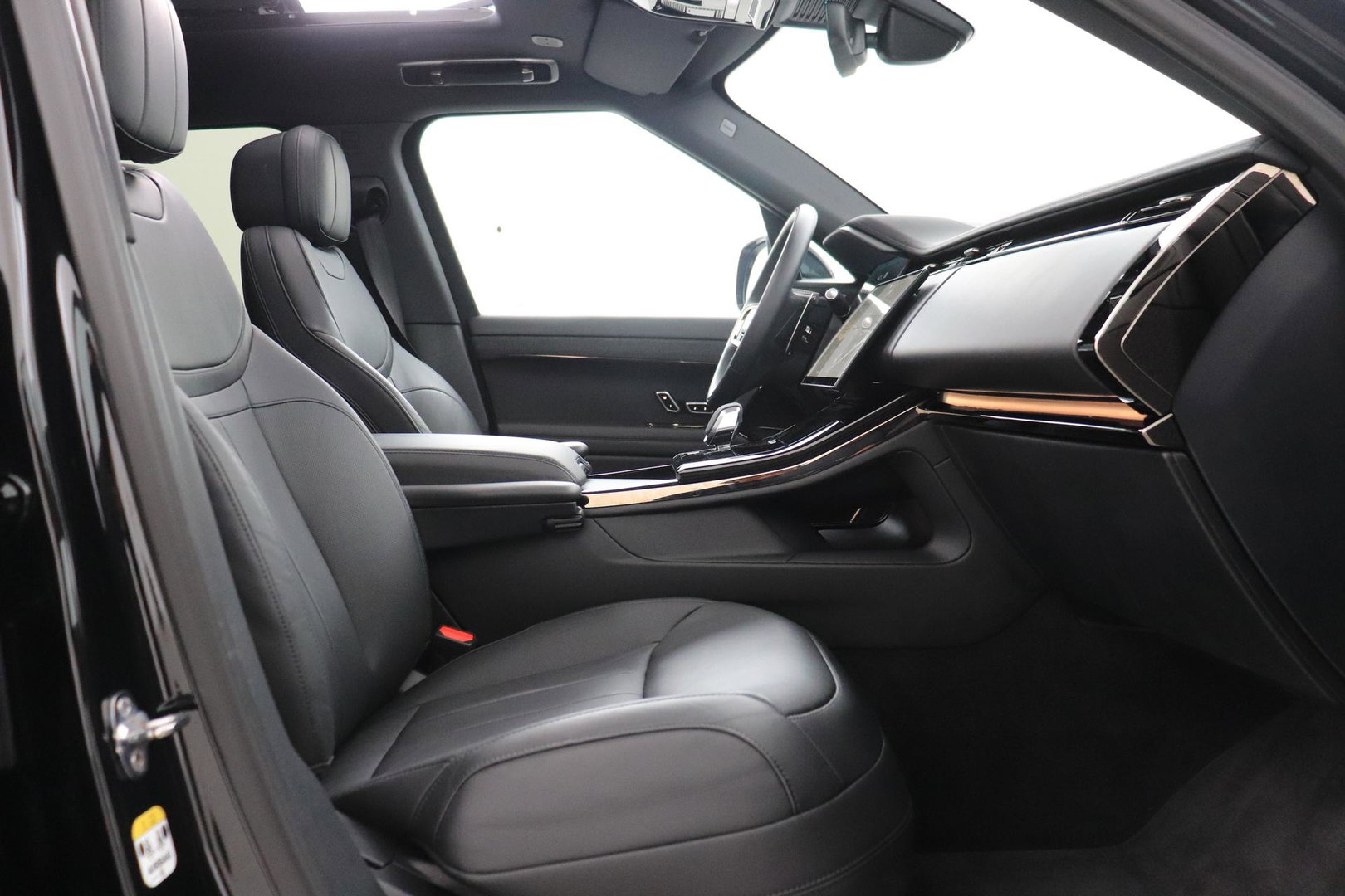 Land Rover Range Rover Sport 3.0 P460e Dynamic SE PHEV | Luchtvering | Meridian 3D | Panoramadak | Stoelventilatie | 360° Camera | Head-Up