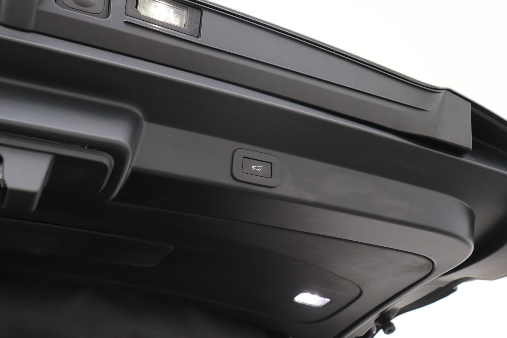 Land Rover Range Rover Sport 3.0 P460e Dynamic SE PHEV | Luchtvering | Meridian 3D | Panoramadak | Stoelventilatie | 360° Camera | Head-Up