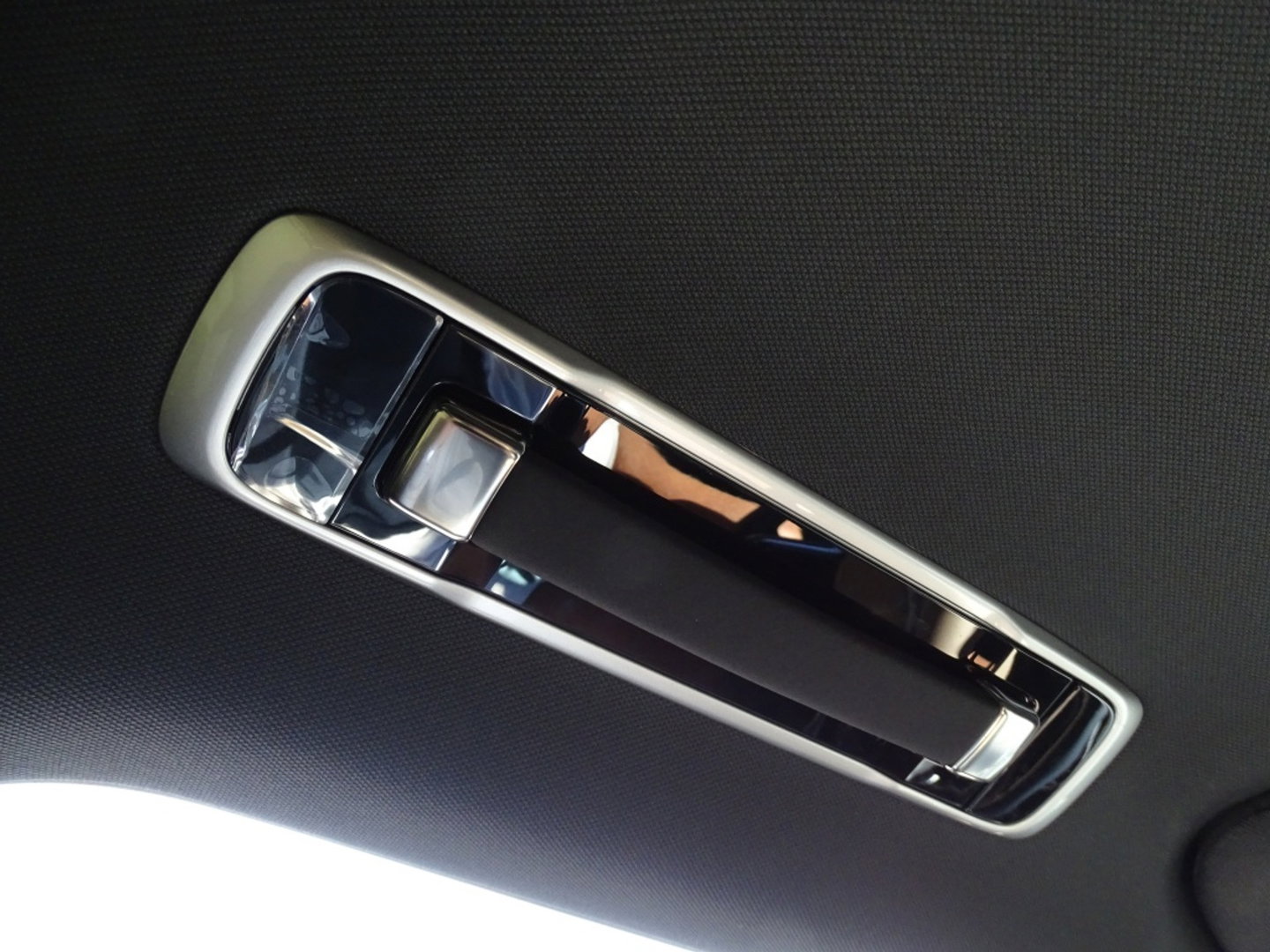Land Rover Range Rover Sport P440e Dynamic SE / 23" Carbon / Meridian / Matrix / 2024 / 360°