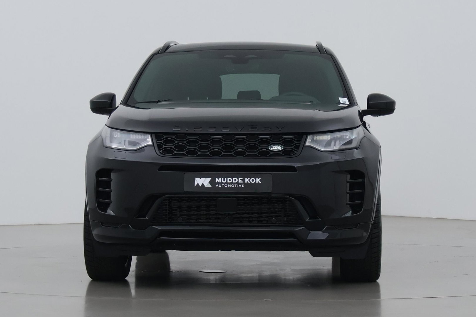 Land Rover Discovery Sport P270e Dynamic SE | Panoramadak | Trekhaak | Meridian | BLIS | Stoel+Stuurverwarming | ACC