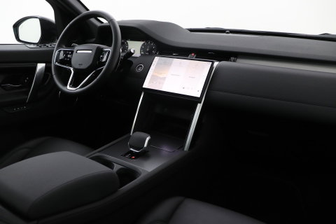 Land Rover Discovery Sport P270e Dynamic SE | Panoramadak | Trekhaak | Meridian | BLIS | Stoel+Stuurverwarming | ACC