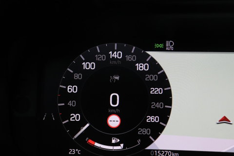 Land Rover Discovery Sport P270e Dynamic SE | Panoramadak | Trekhaak | Meridian | BLIS | Stoel+Stuurverwarming | ACC