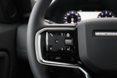 Land Rover Discovery Sport P270e Dynamic SE | Panoramadak | Trekhaak | Meridian | BLIS | Stoel+Stuurverwarming | ACC