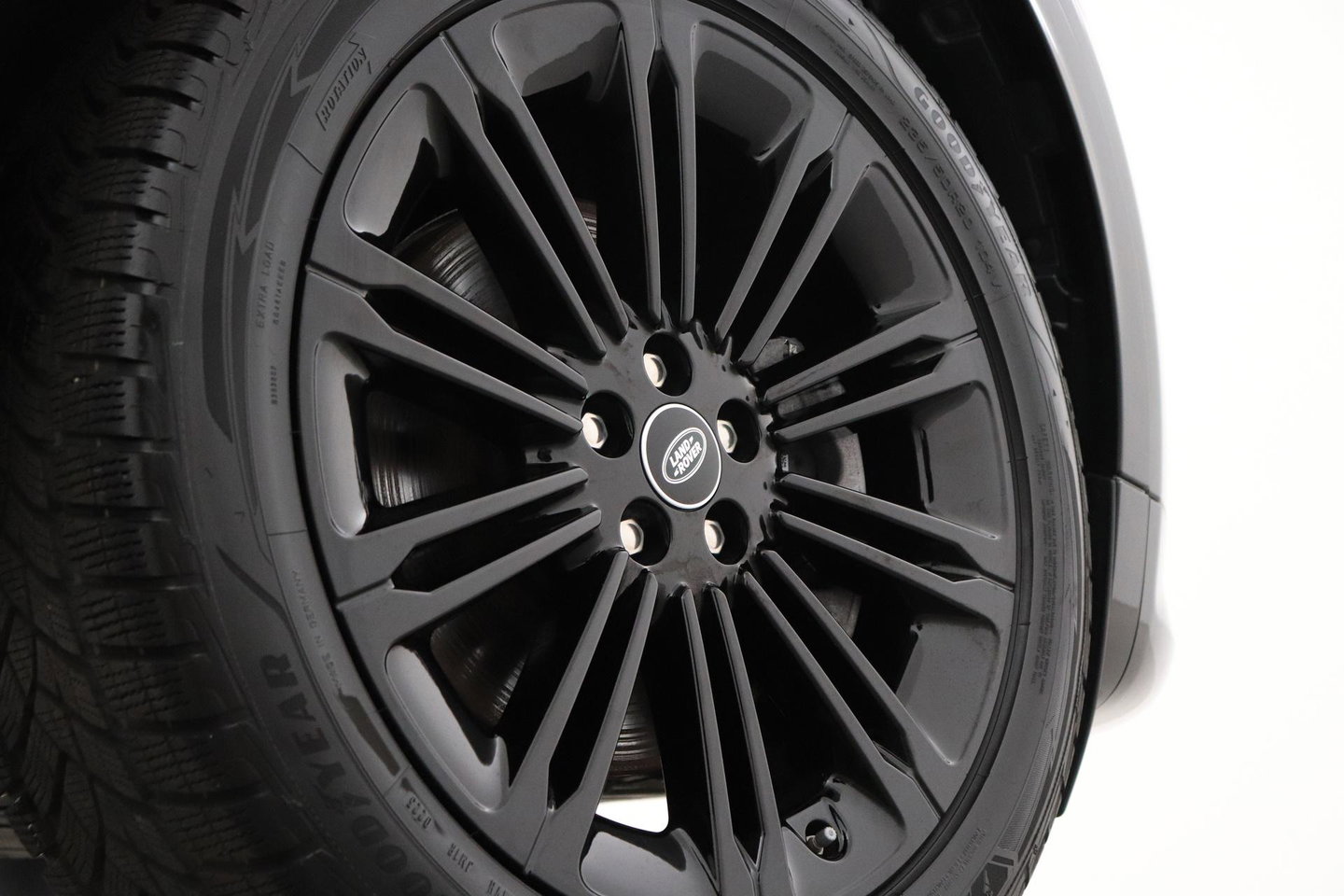 Land Rover Discovery Sport P270e Dynamic SE | Panoramadak | Trekhaak | Meridian | BLIS | Stoel+Stuurverwarming | ACC
