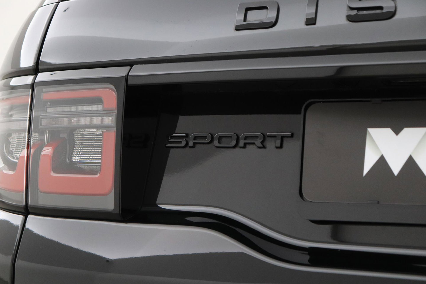 Land Rover Discovery Sport P270e Dynamic SE | Panoramadak | Trekhaak | Meridian | BLIS | Stoel+Stuurverwarming | ACC