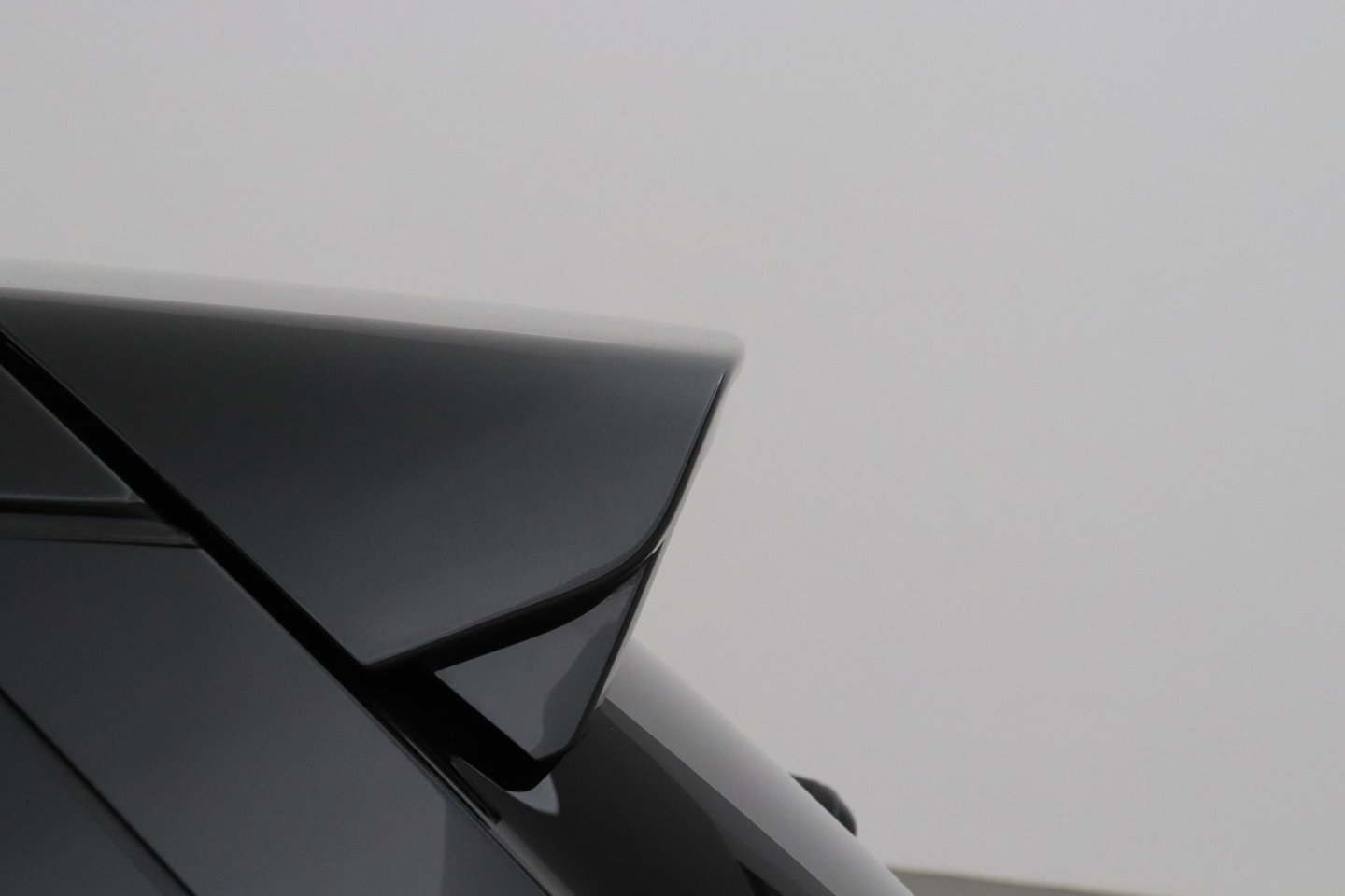 Land Rover Discovery Sport P270e Dynamic SE | Panoramadak | Trekhaak | Meridian | BLIS | Stoel+Stuurverwarming | ACC