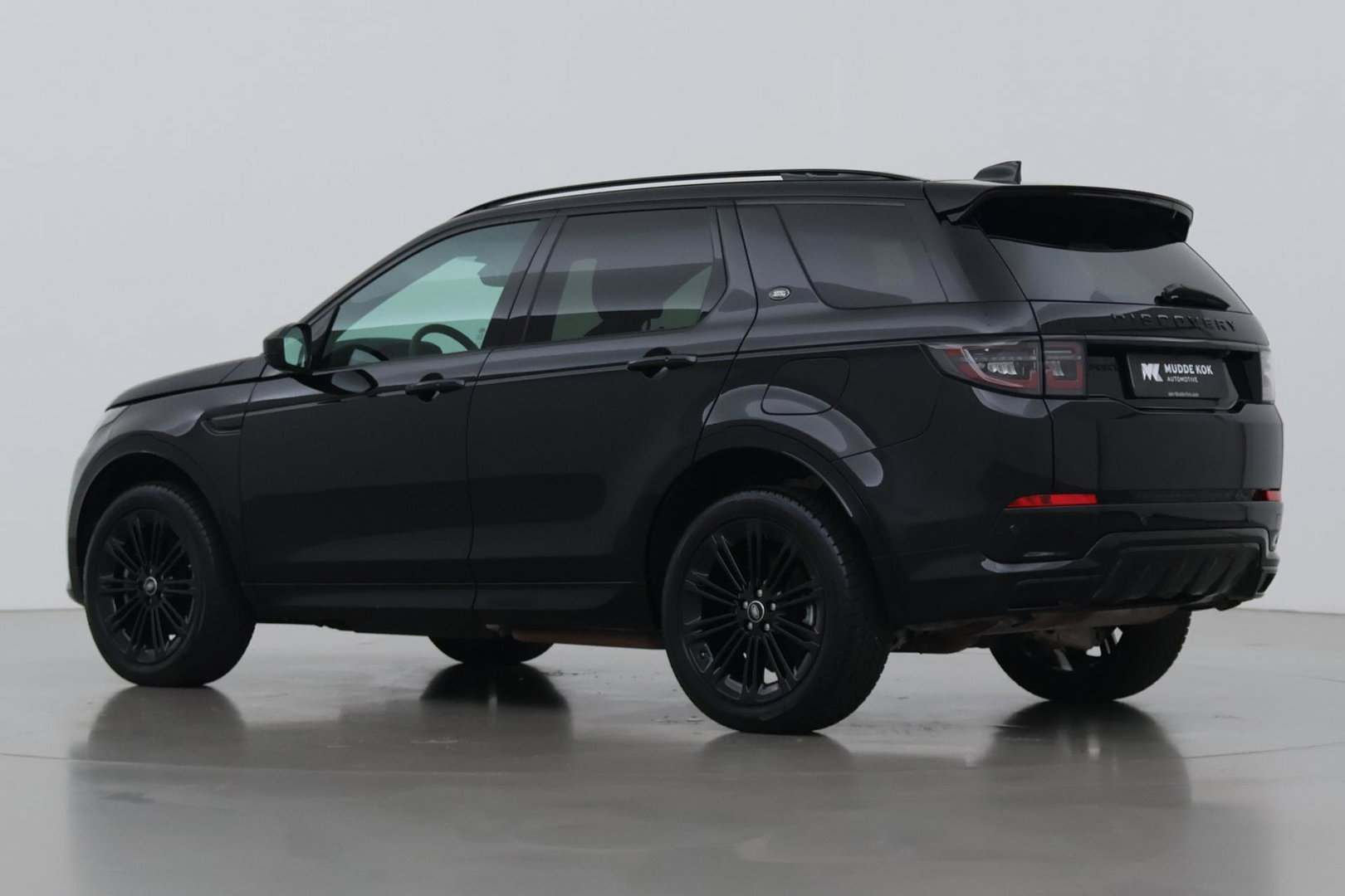 Land Rover Discovery Sport P270e Dynamic SE | Panoramadak | Trekhaak | Meridian | BLIS | Stoel+Stuurverwarming | ACC
