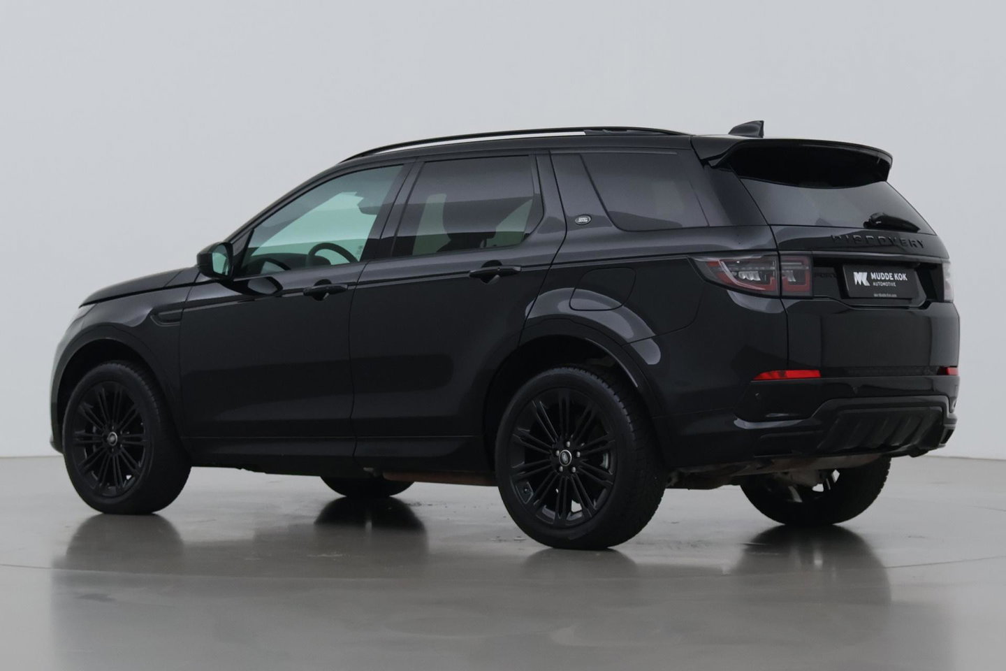 Land Rover Discovery Sport P270e Dynamic SE | Panoramadak | Trekhaak | Meridian | BLIS | Stoel+Stuurverwarming | ACC