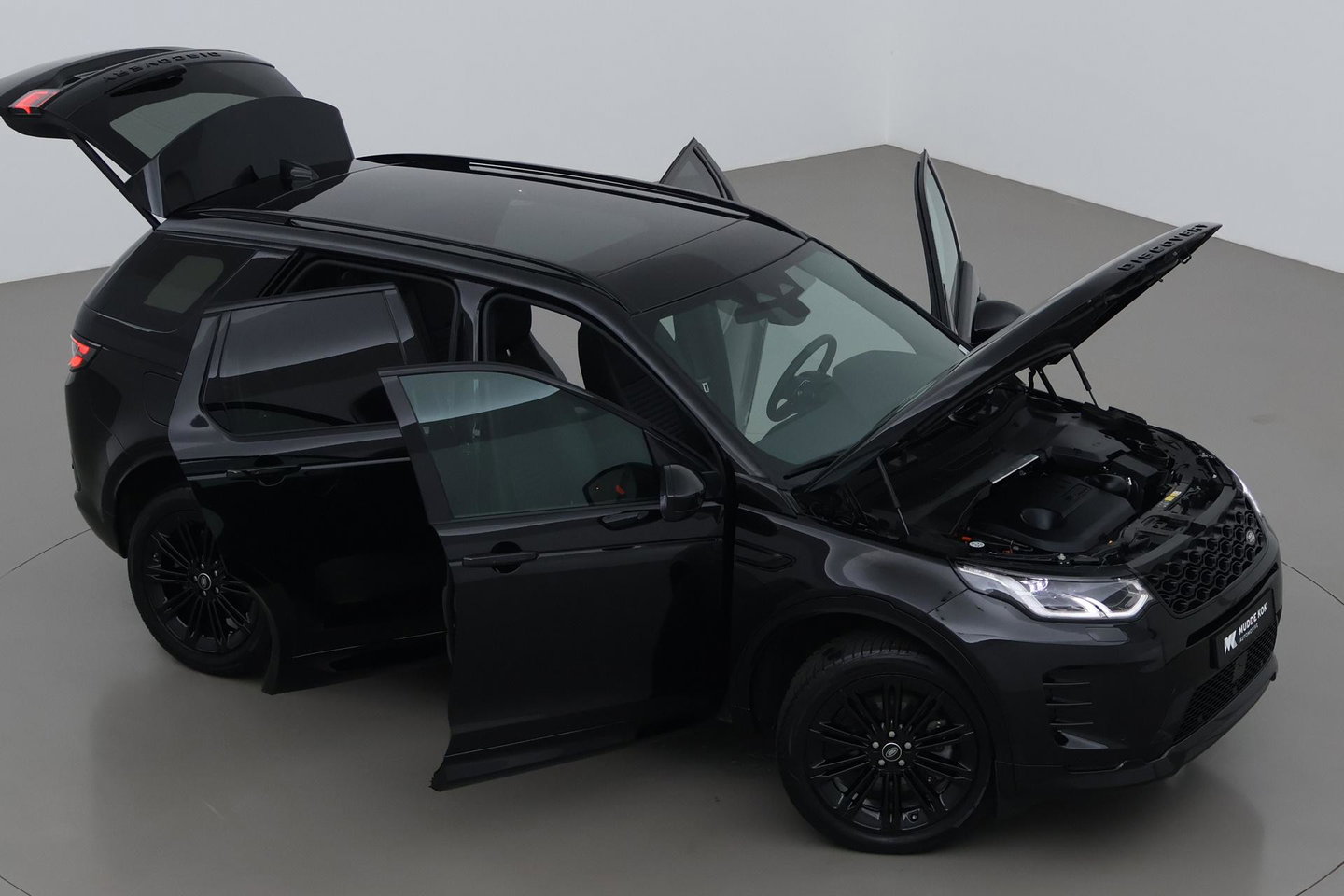 Land Rover Discovery Sport P270e Dynamic SE | Panoramadak | Trekhaak | Meridian | BLIS | Stoel+Stuurverwarming | ACC